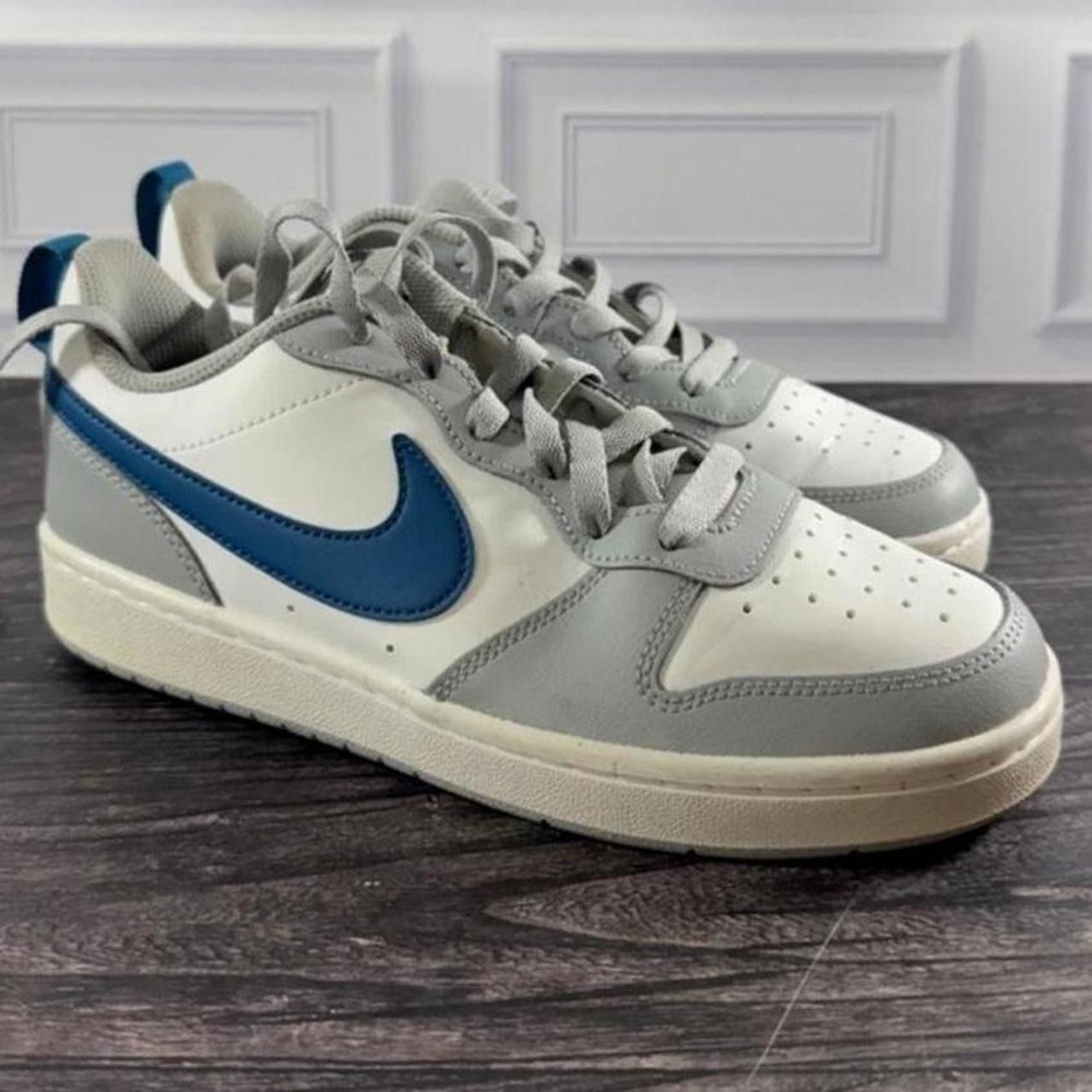 Youth Nike size 5.5 Nike Court Borough Low Gray Blue Sneakers